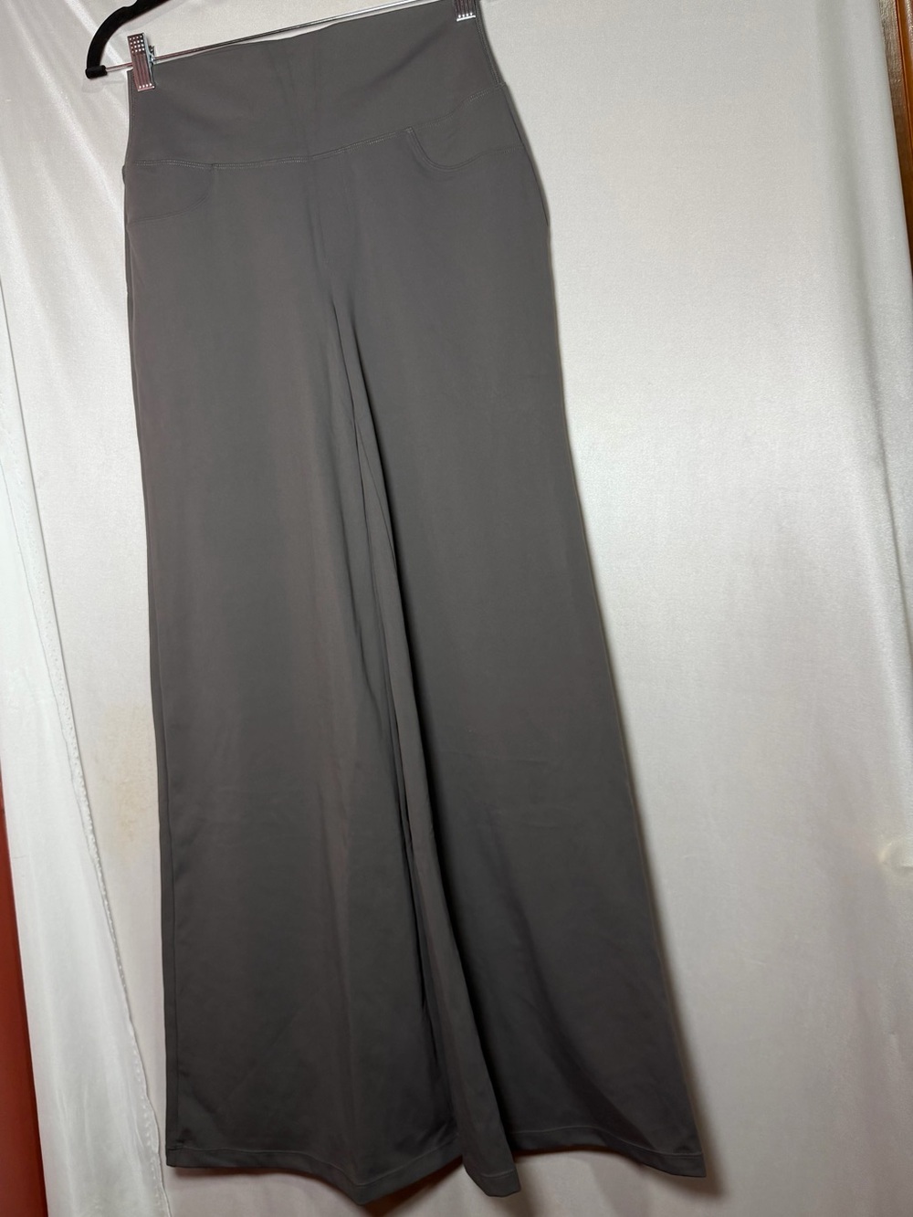 HALARA Wide-Leg High Waist Lounge Pants in Gray